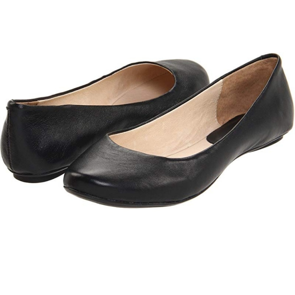 EUC Kenneth Cole Reaction classic leather flats